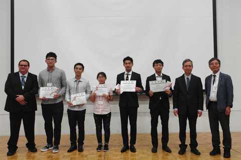 Poster award-group-02.jpg